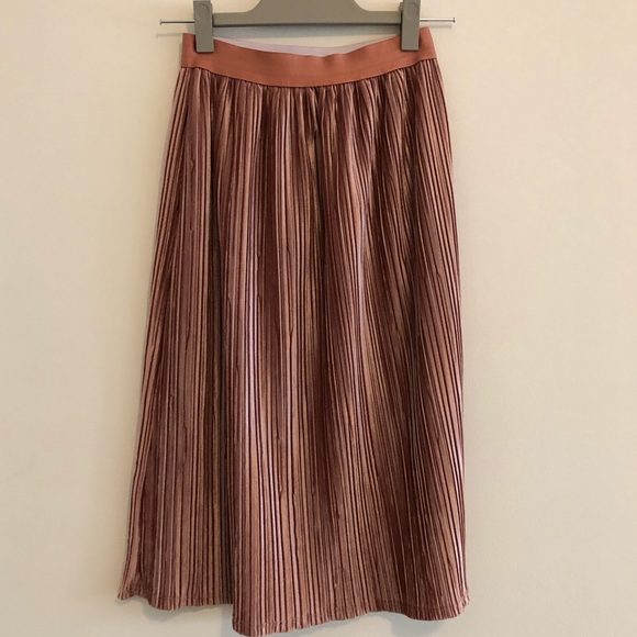 Velvety Pleated Blush/Copper Bo Bel Skirt - Picture 1 of 3